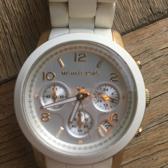 Michael Kors Womens Watch - Picture 1 of 5